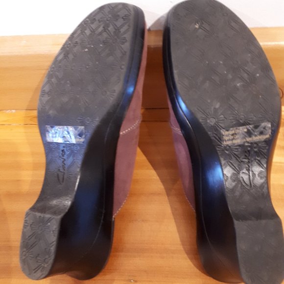 Clark's Mules - Genuine Suede - Size 7 - Purple - Picture 3 of 3